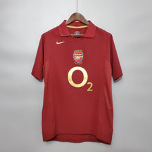Load image into Gallery viewer, Arsenal Home 2005-06 Retro Kit