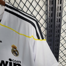 Load image into Gallery viewer, Retro 09/10 Real Madrid Home Jersey