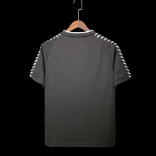 Load image into Gallery viewer, Retro 92/93 Colo Colo away