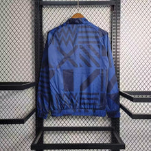 Load image into Gallery viewer, Manchester City Windbreakers
