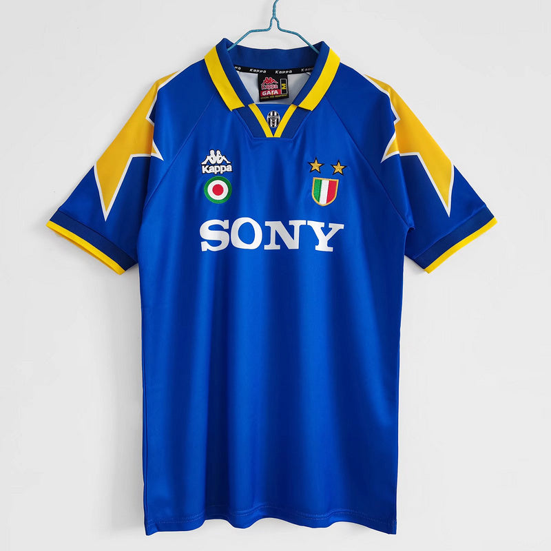Juventus 1995-96 Away kit