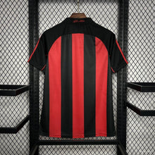 Load image into Gallery viewer, Retro 2000/02 AC Milan Home Jersey
