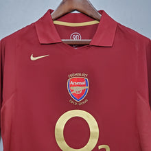 Load image into Gallery viewer, Arsenal Home 2005-06 Retro Kit
