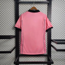 Load image into Gallery viewer, Juventus 1997-98 Away kit
