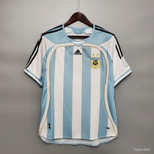 Load image into Gallery viewer, Retro 2006 Argentina Home kit
