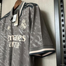 Load image into Gallery viewer, 24/25 Real Madrid Third Black Jersey
