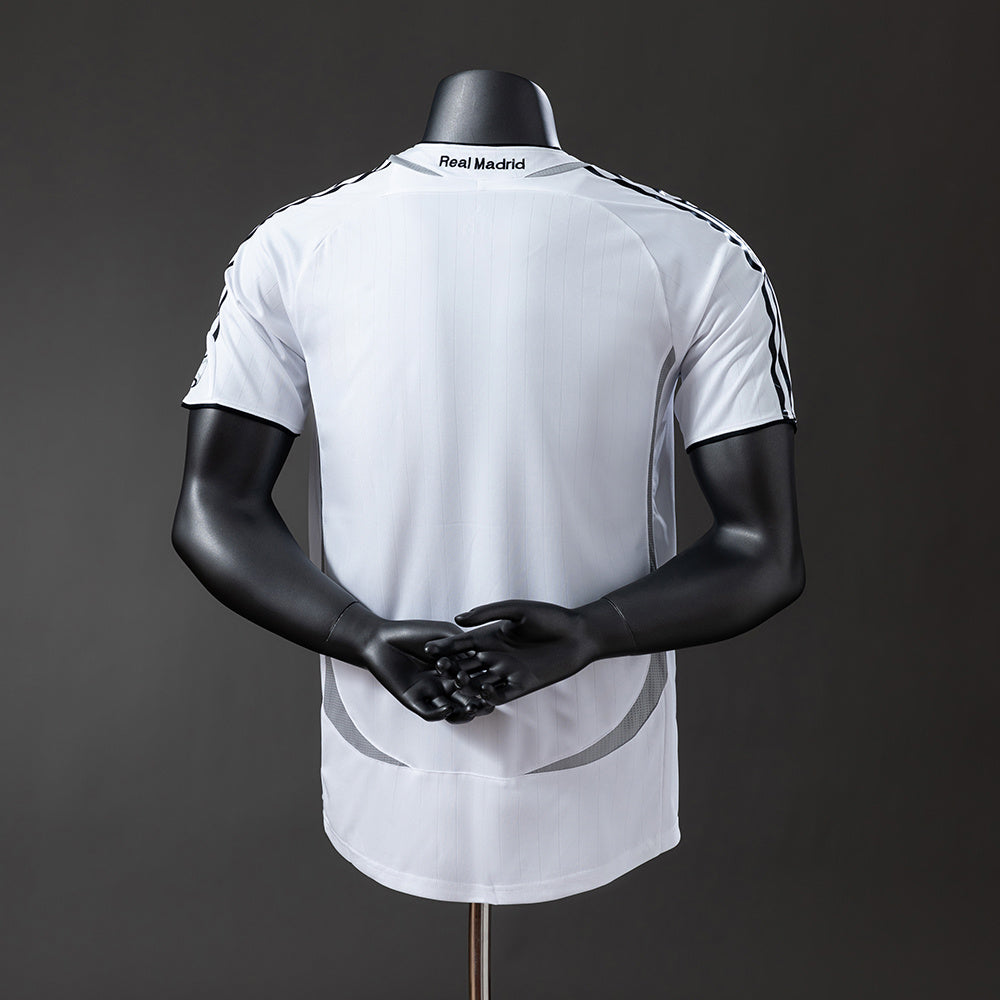 Real Madrid 2006/07 Home Retro Jersey